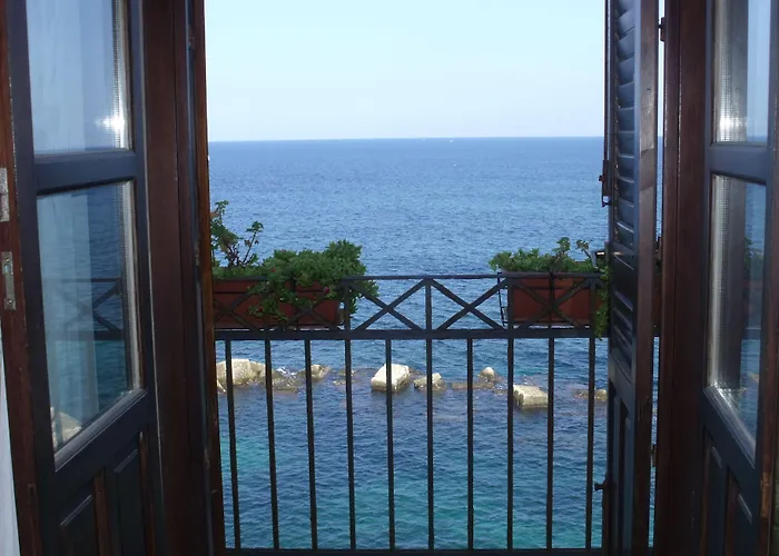 Domus Mariae Albergo